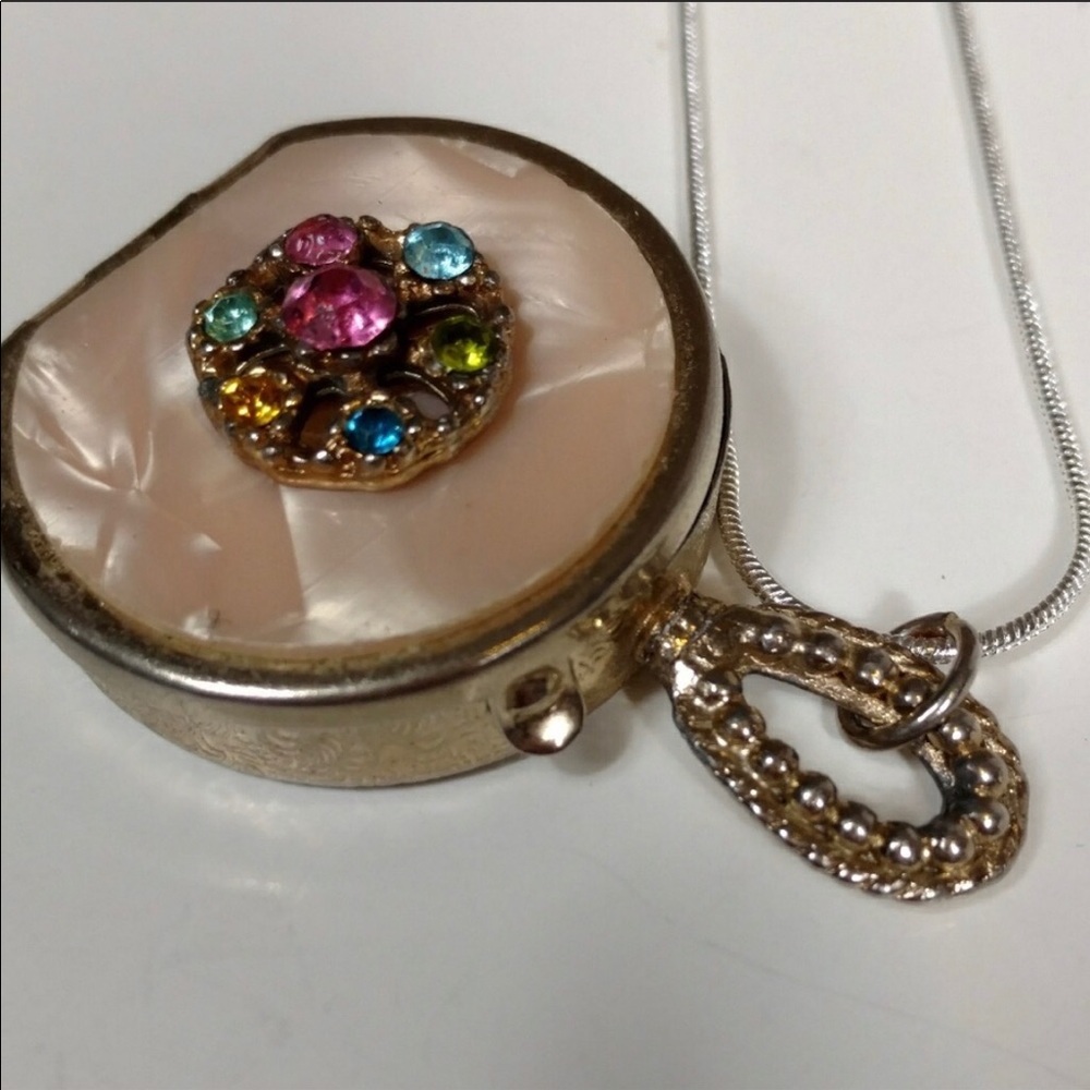 Chic Cream and Multicolor Pendant Necklace - Picture 3 of 8